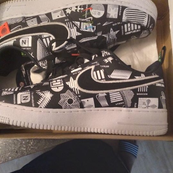 Wore one time - Picture 2 of 3